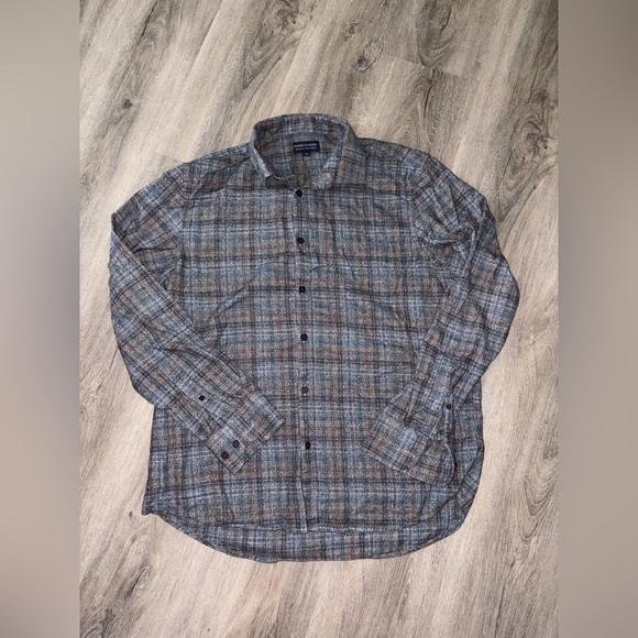 Modern English • Button Up Top - Picture 1 of 1